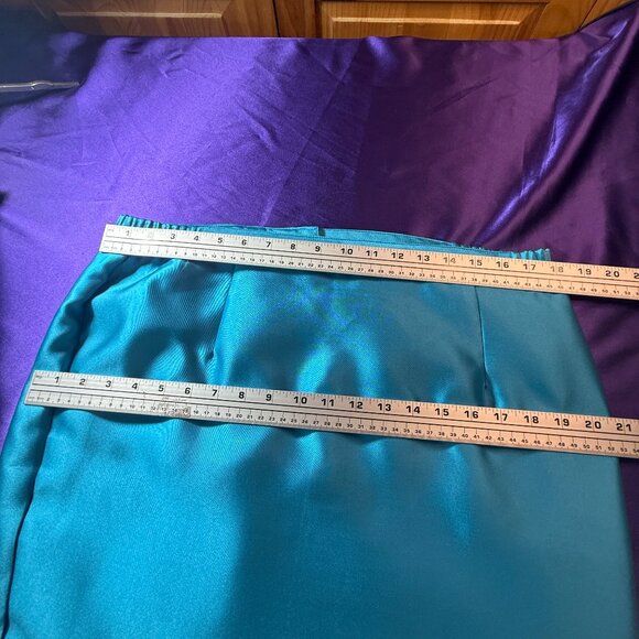 📌Tally Taylor Extravagant & Elegant for Special Occasion Penicl Skirt Suit - Picture 12 of 16